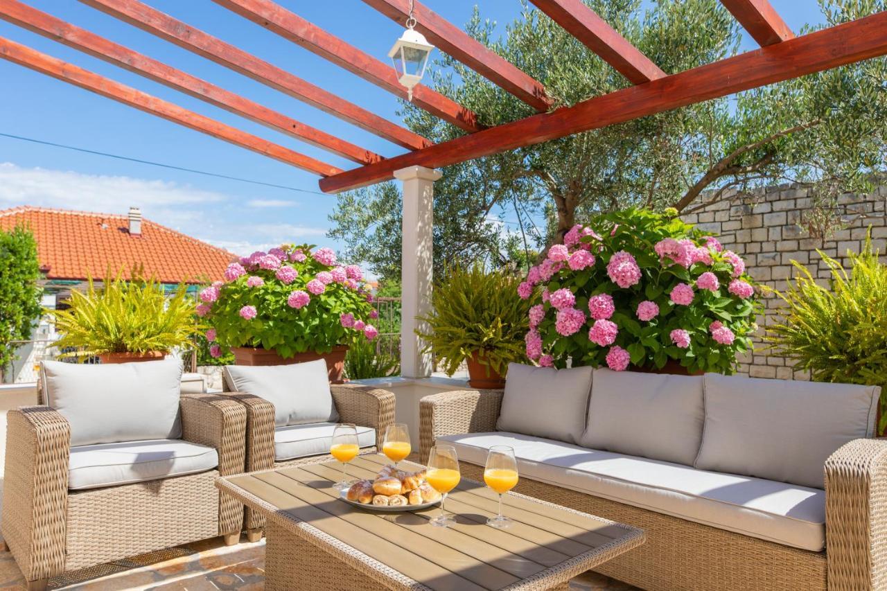 Apartments4You Supetar-The Best And Most Popular Apartments For Discovering The Island - Free Parking - 200 Meters From The Beach Bagian luar foto