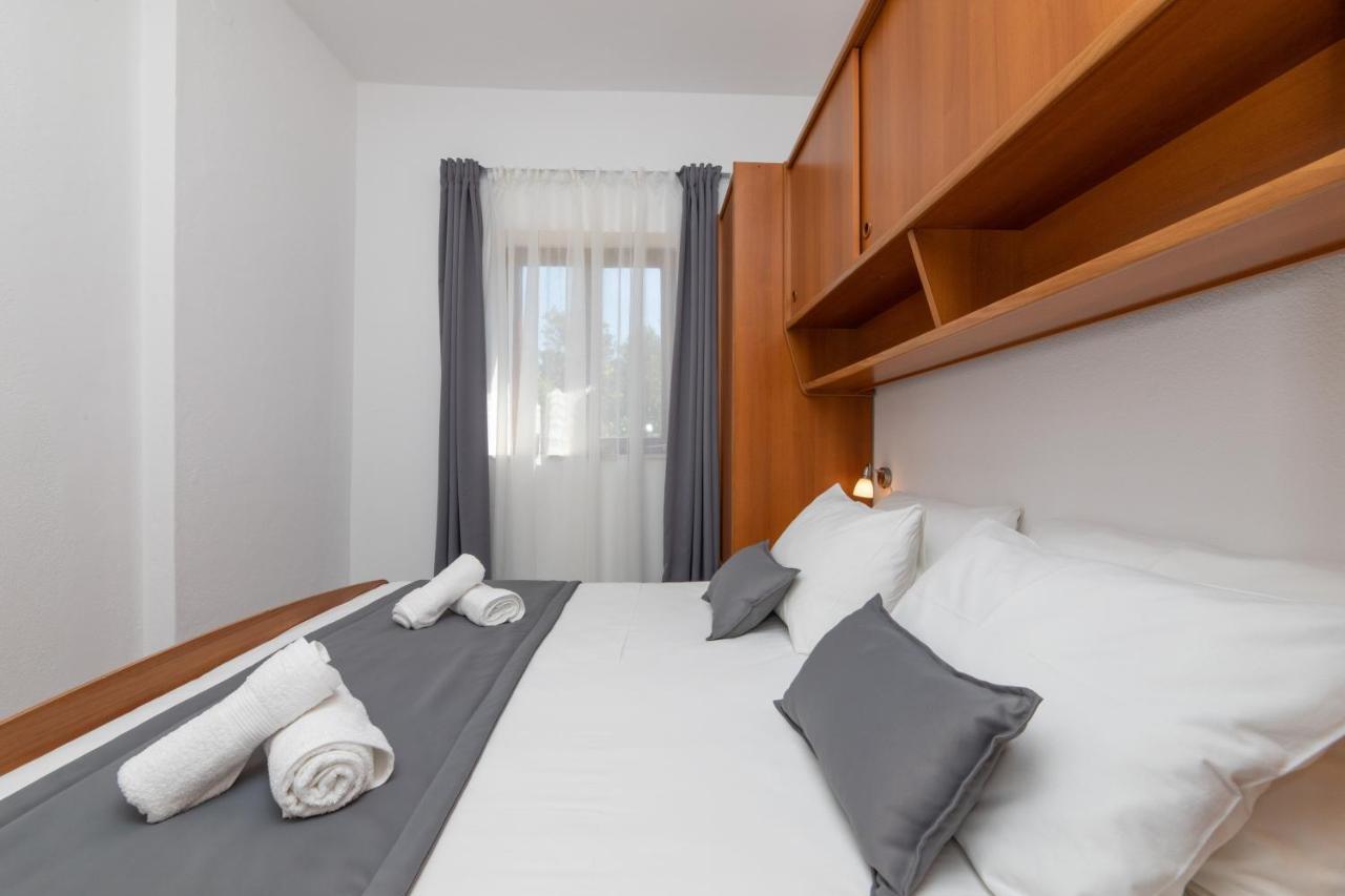 Apartments4You Supetar-The Best And Most Popular Apartments For Discovering The Island - Free Parking - 200 Meters From The Beach Bagian luar foto