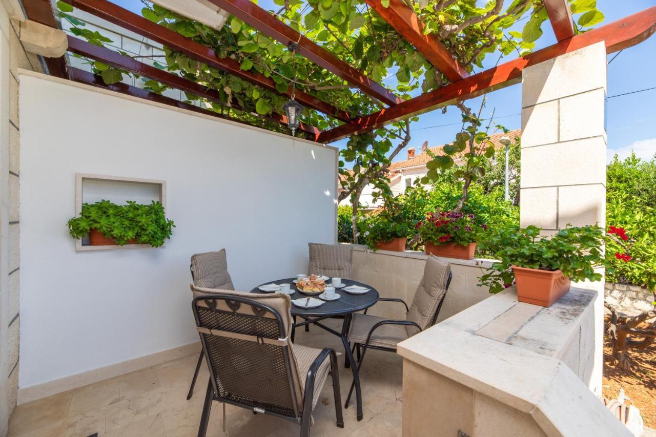 Apartments4You Supetar-The Best And Most Popular Apartments For Discovering The Island - Free Parking - 200 Meters From The Beach Bagian luar foto