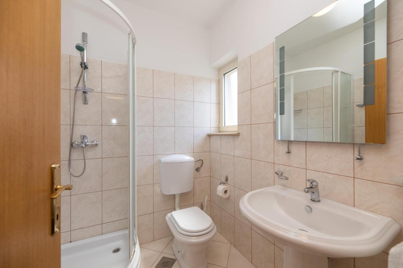 Apartments4You Supetar-The Best And Most Popular Apartments For Discovering The Island - Free Parking - 200 Meters From The Beach Bagian luar foto
