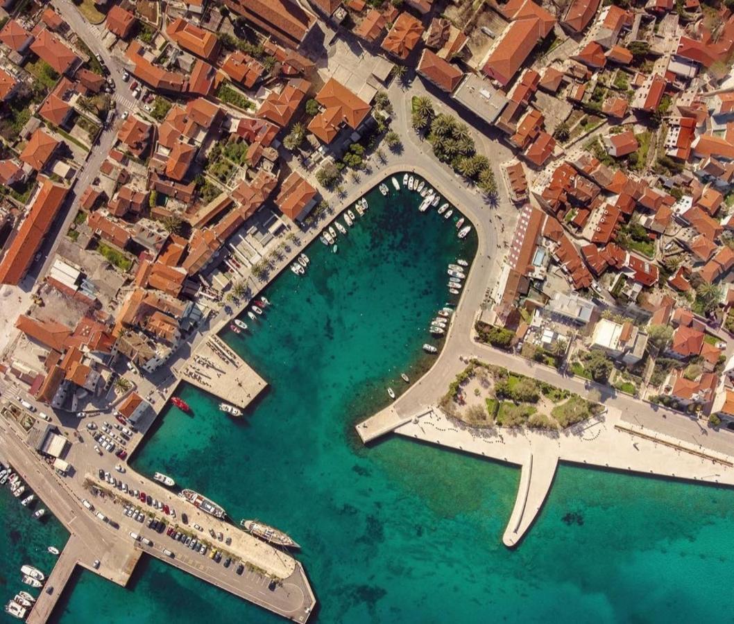 Apartments4You Supetar-The Best And Most Popular Apartments For Discovering The Island - Free Parking - 200 Meters From The Beach Bagian luar foto